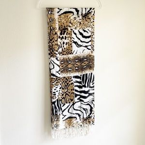 Into Africa scarf with fringe